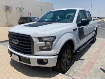 Ford  F  150  2017  Automatic  138,000 Km  8 Cylinder  Four Wheel Drive (4WD)  Pick Up  White