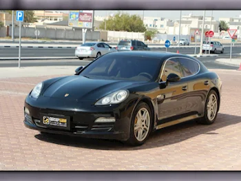 Porsche  Panamera  S  2010  Automatic  215,000 Km  8 Cylinder  Rear Wheel Drive (RWD)  Sedan  Black
