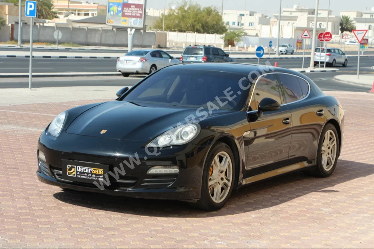 Porsche  Panamera  S  2010  Automatic  215,000 Km  8 Cylinder  Rear Wheel Drive (RWD)  Sedan  Black