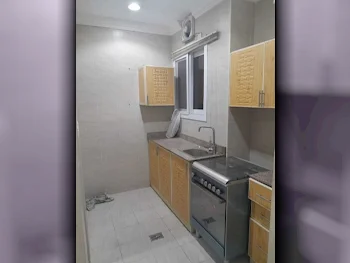 1 Bedrooms  Studio  For Rent  in Doha -  Old Airport  Semi Furnished