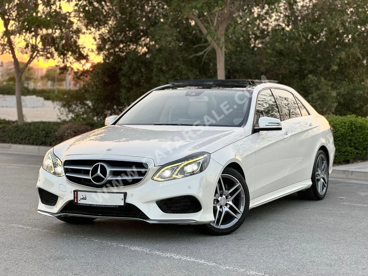 Mercedes-Benz  E-Class  300  2014  Automatic  82,000 Km  6 Cylinder  Rear Wheel Drive (RWD)  Sedan  White