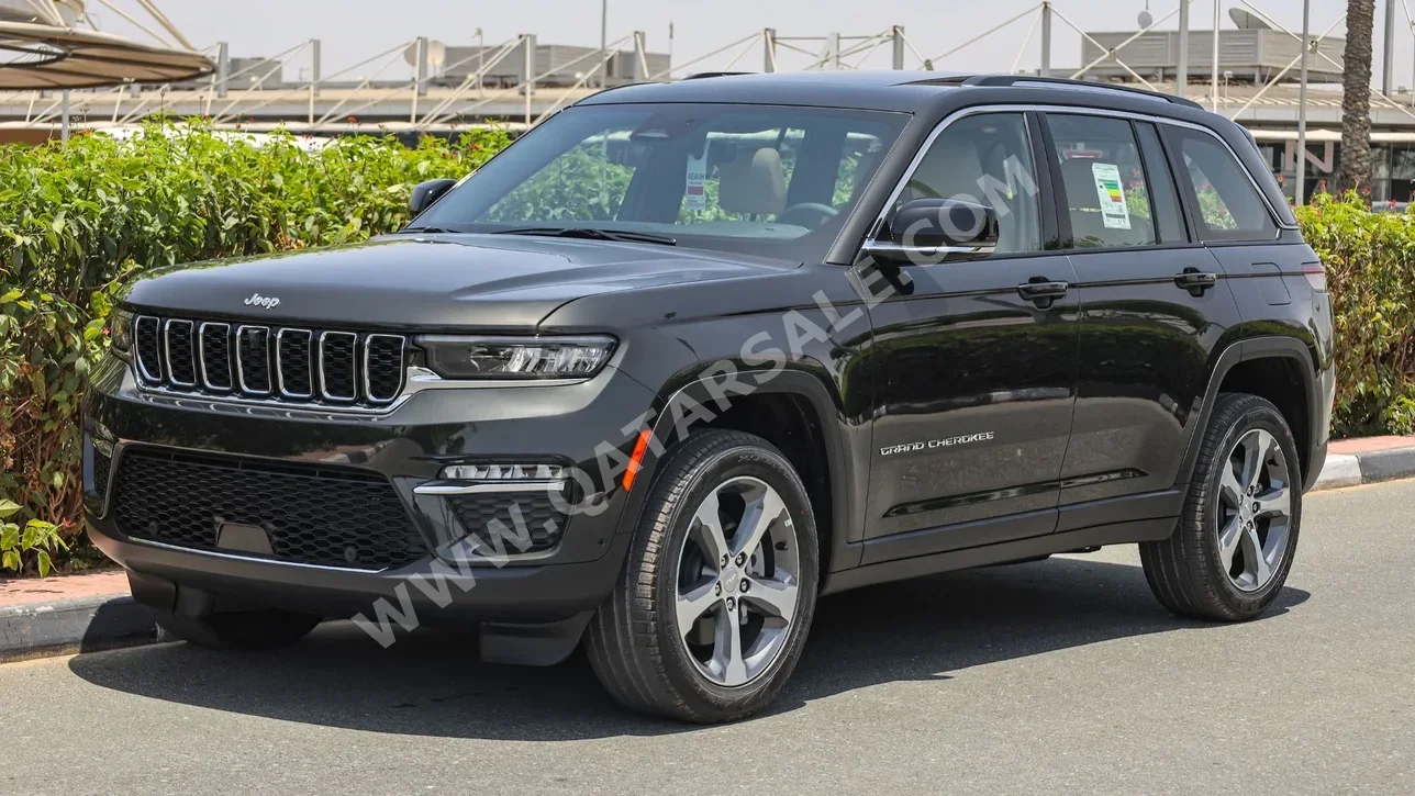 Jeep  Grand Cherokee  Limited  2024  Automatic  0 Km  6 Cylinder  Four Wheel Drive (4WD)  SUV  Gray  With Warranty