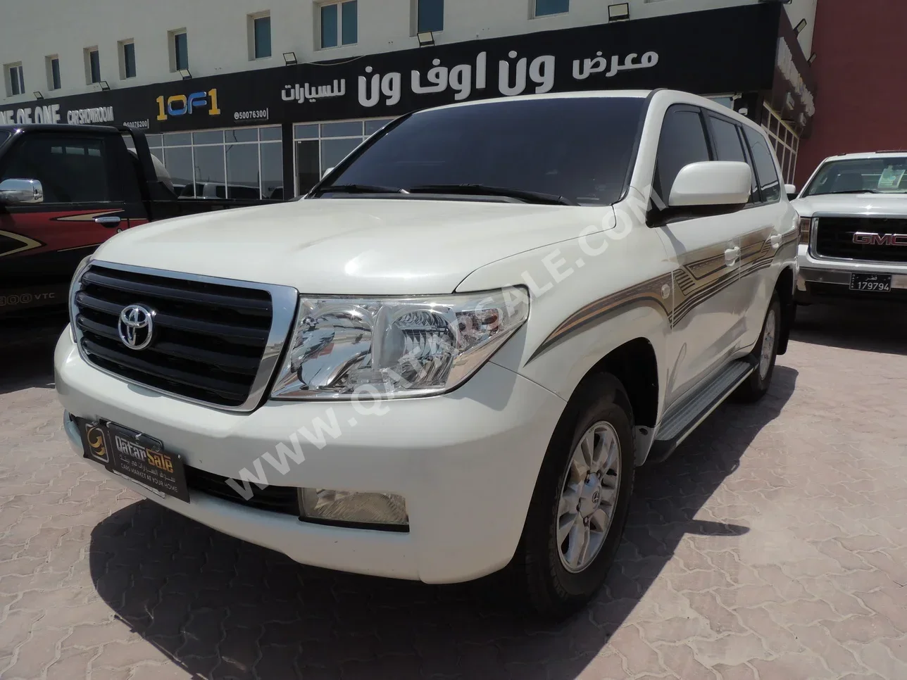 Toyota  Land Cruiser  GX  2009  Automatic  289,000 Km  6 Cylinder  Four Wheel Drive (4WD)  SUV  White