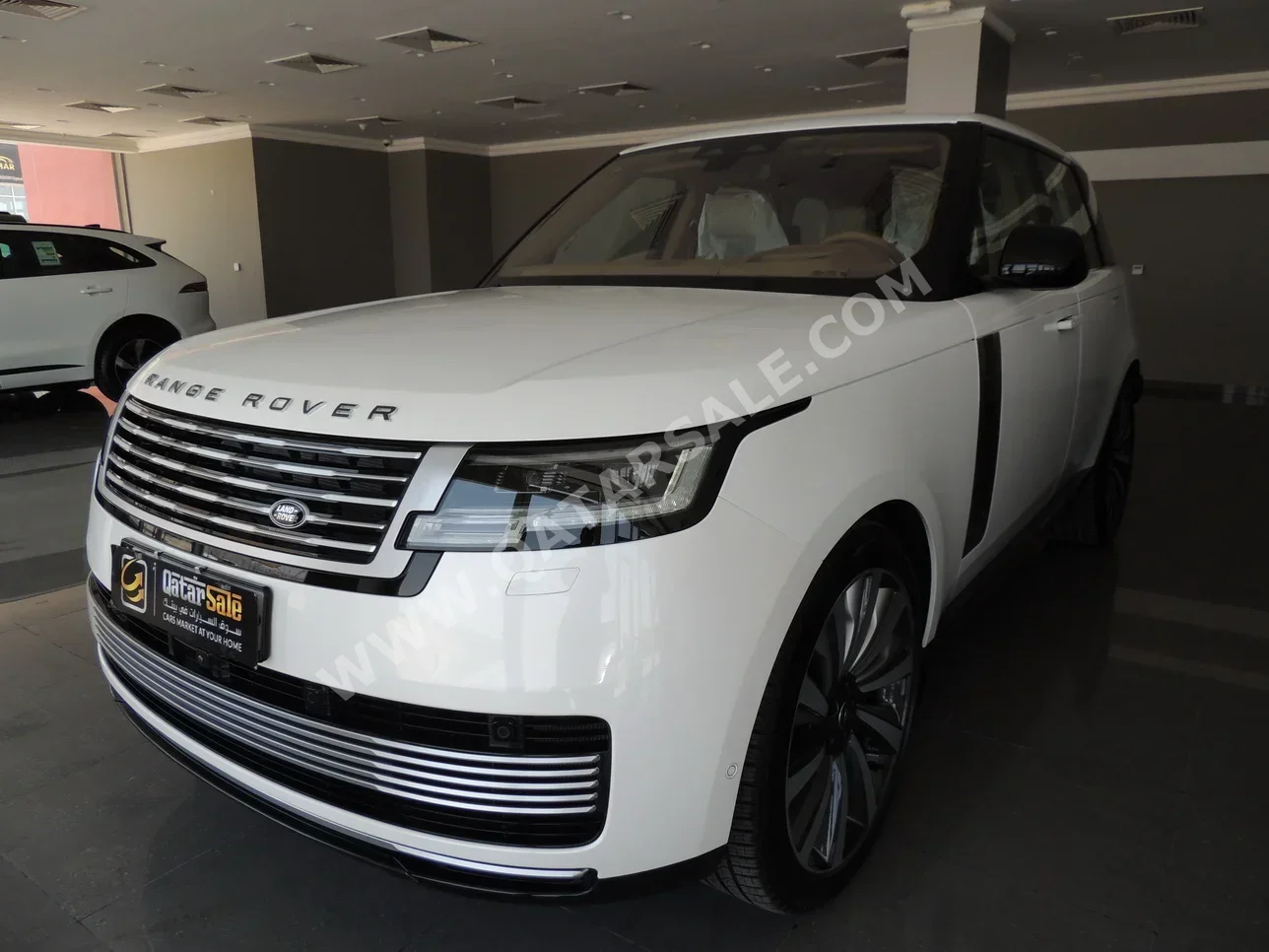 Land Rover  Range Rover  SV  2023  Automatic  0 Km  8 Cylinder  Four Wheel Drive (4WD)  SUV  White  With Warranty