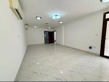 Family Residential  - Not Furnished  - Doha  - Al Markhiya  - 6 Bedrooms