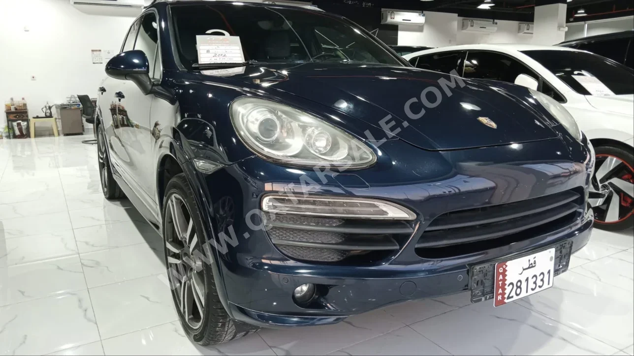 Porsche  Cayenne  S  2012  Automatic  136,000 Km  8 Cylinder  Four Wheel Drive (4WD)  SUV  Blue