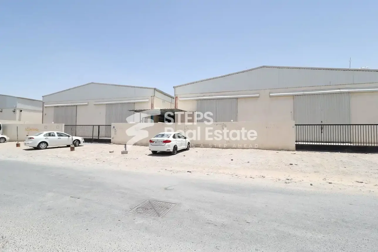 Warehouses & Stores - Al Rayyan  - Industrial Area  -Area Size: 1000 Square Meter