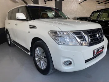  Nissan  Patrol  Platinum  2017  Automatic  206,000 Km  8 Cylinder  Four Wheel Drive (4WD)  SUV  White  With Warranty