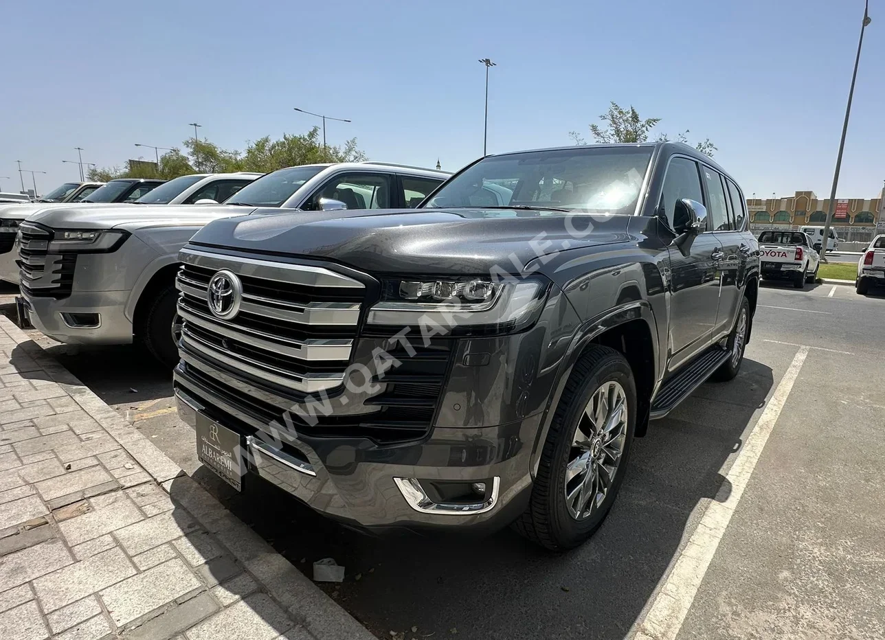 Toyota  Land Cruiser  VX Twin Turbo  2023  Automatic  0 Km  6 Cylinder  Four Wheel Drive (4WD)  SUV  Gray  With Warranty