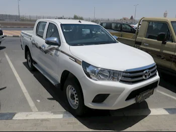 Toyota  Hilux  2024  Automatic  0 Km  4 Cylinder  Four Wheel Drive (4WD)  Pick Up  White  With Warranty