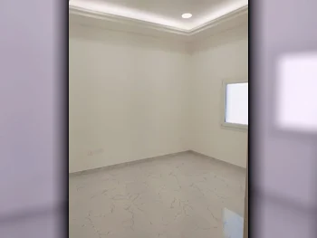 2 Bedrooms  Apartment  For Rent  in Doha -  Umm Ghuwailina  Not Furnished