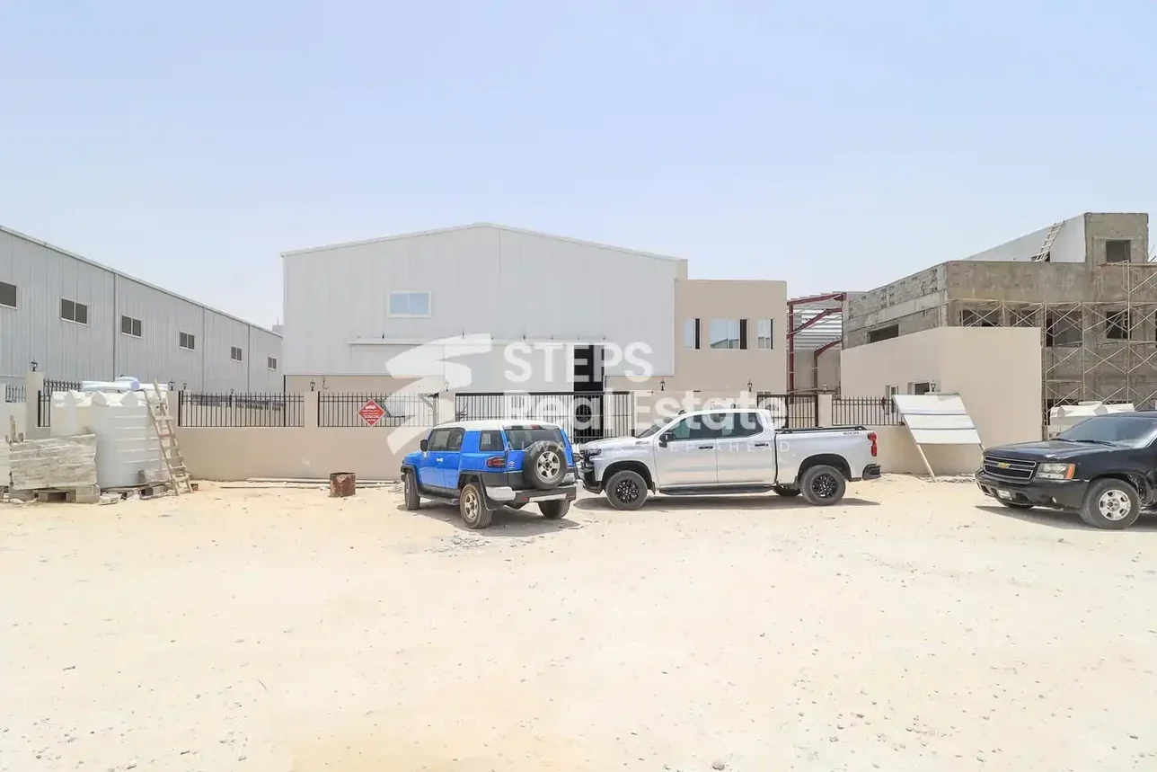 Warehouses & Stores - Al Wakrah  - Barkit Al Awamer  -Area Size: 1500 Square Meter