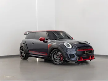 Mini  Cooper  GP  2021  Automatic  31,900 Km  4 Cylinder  Front Wheel Drive (FWD)  Hatchback  Gray  With Warranty