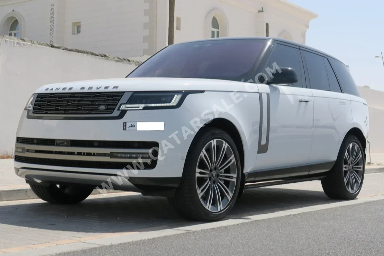 Land Rover  Range Rover  Vogue  2023  Automatic  12,000 Km  8 Cylinder  Four Wheel Drive (4WD)  SUV  White  With Warranty