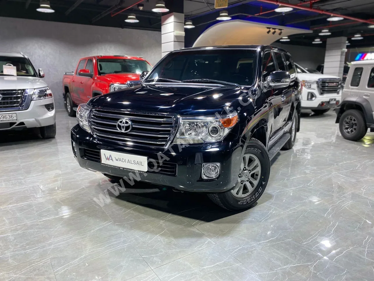 Toyota  Land Cruiser  GXR  2013  Automatic  215,000 Km  8 Cylinder  Four Wheel Drive (4WD)  SUV  Black