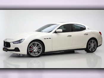Maserati  Ghibli  S  2015  Automatic  125٬000 Km  5 Cylinder  Rear Wheel Drive (RWD)  Sedan  White