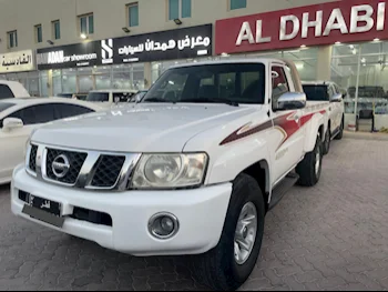 Nissan  Patrol  Pickup  2014  Manual  132,000 Km  6 Cylinder  Four Wheel Drive (4WD)  Pick Up  White