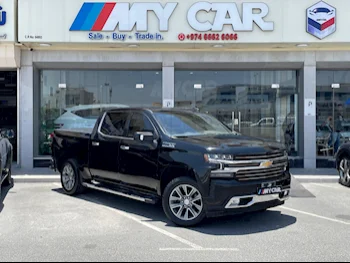 Chevrolet  Silverado  High Country  2021  Automatic  94٬000 Km  8 Cylinder  Four Wheel Drive (4WD)  Pick Up  Black