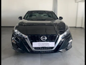 Nissan  Altima  2.5 S  2022  Automatic  45,000 Km  4 Cylinder  Front Wheel Drive (FWD)  Sedan  Black  With Warranty