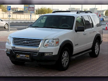 Ford  Explorer  2007  Automatic  74,000 Km  6 Cylinder  Four Wheel Drive (4WD)  SUV  White