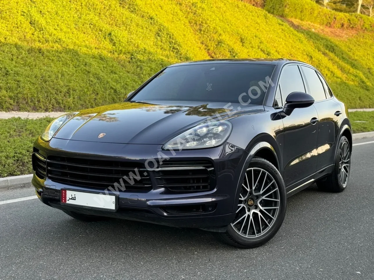 Porsche  Cayenne  2019  Automatic  40,000 Km  6 Cylinder  Four Wheel Drive (4WD)  SUV  Purple