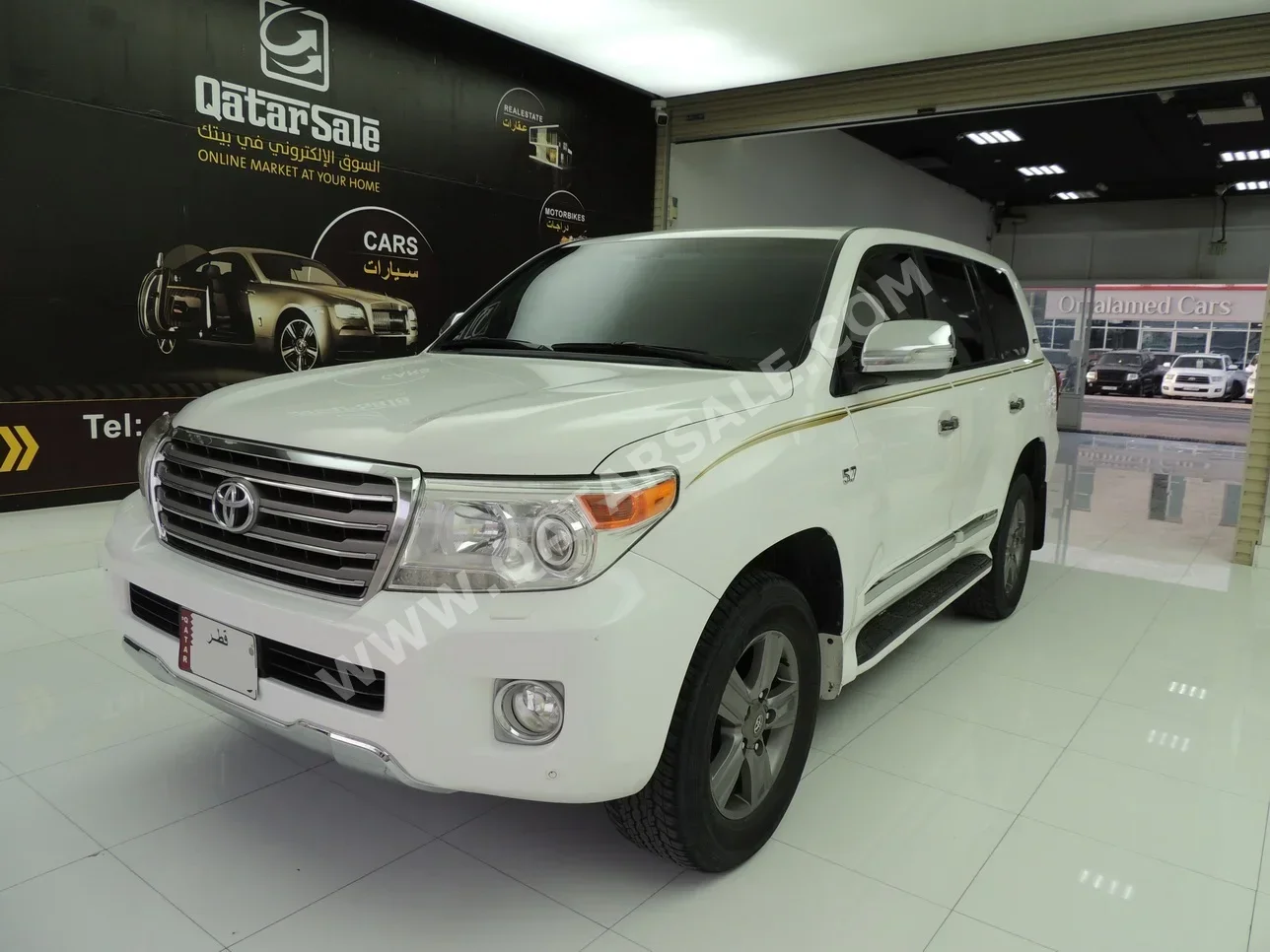 Toyota  Land Cruiser  VXR  2015  Automatic  258,000 Km  8 Cylinder  Four Wheel Drive (4WD)  SUV  White