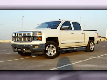 Chevrolet  Silverado  LTZ  2015  Automatic  188,000 Km  8 Cylinder  Four Wheel Drive (4WD)  Pick Up  White