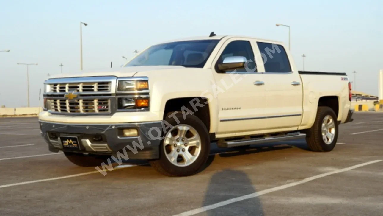 Chevrolet  Silverado  LTZ  2015  Automatic  188,000 Km  8 Cylinder  Four Wheel Drive (4WD)  Pick Up  White