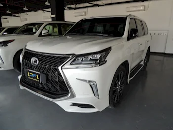 Lexus  LX  570 S  2018  Automatic  149,000 Km  8 Cylinder  Four Wheel Drive (4WD)  SUV  White