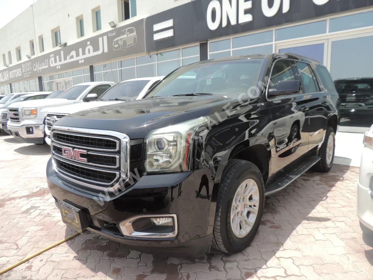 GMC  Yukon  SLE  2016  Automatic  268,000 Km  8 Cylinder  Rear Wheel Drive (RWD)  SUV  Black