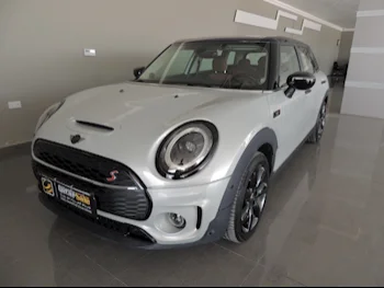 Mini  Cooper  Clubman S  2022  Automatic  43,000 Km  4 Cylinder  Front Wheel Drive (FWD)  Hatchback  White  With Warranty