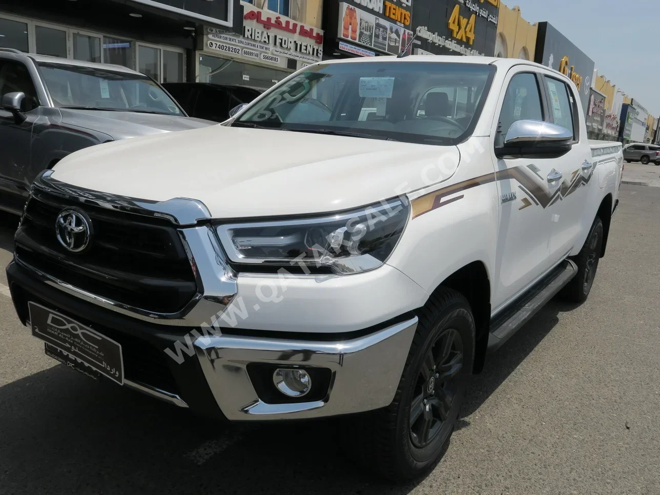 Toyota  Hilux  2024  Automatic  0 Km  4 Cylinder  Four Wheel Drive (4WD)  Pick Up  White  With Warranty