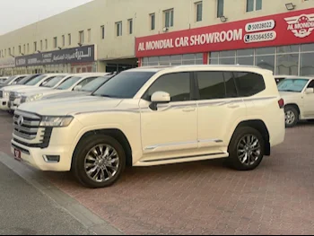 Toyota  Land Cruiser  GXR Twin Turbo  2023  Automatic  25,000 Km  6 Cylinder  Four Wheel Drive (4WD)  SUV  White  With Warranty