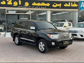 Toyota  Land Cruiser  VXR  2014  Automatic  210,000 Km  8 Cylinder  Four Wheel Drive (4WD)  SUV  Black