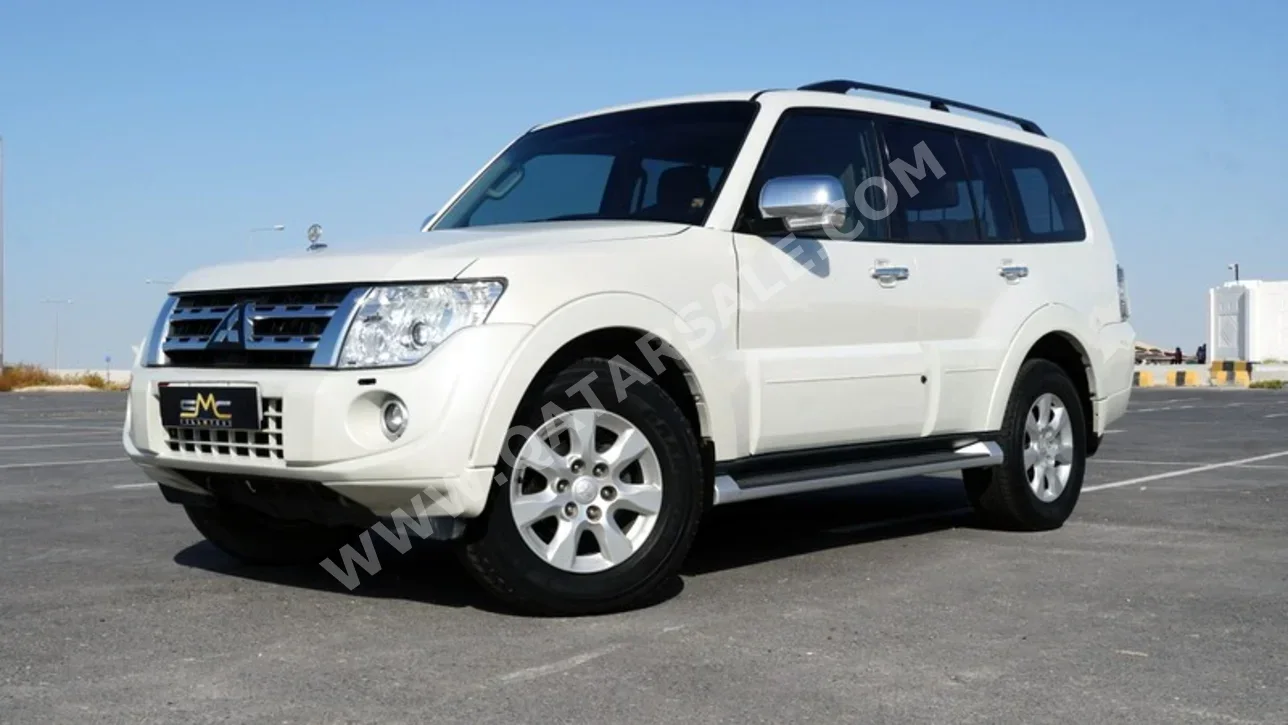 Mitsubishi  Pajero  3.5  2014  Automatic  139,000 Km  6 Cylinder  Four Wheel Drive (4WD)  SUV  White