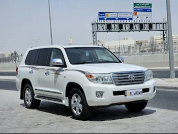 Toyota  Land Cruiser  VXR  2013  Automatic  370,000 Km  8 Cylinder  Four Wheel Drive (4WD)  SUV  White  With Warranty