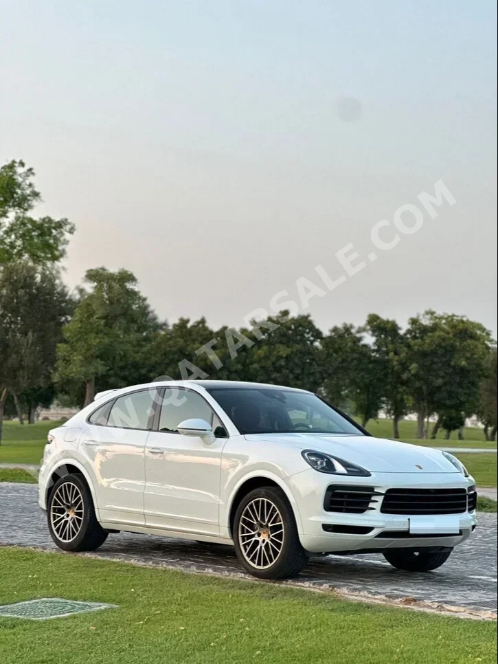 Porsche  Cayenne  Coupe  2022  Automatic  20,000 Km  6 Cylinder  All Wheel Drive (AWD)  SUV  White  With Warranty