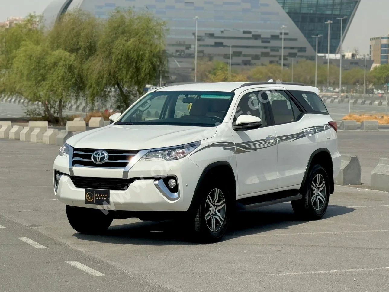 Toyota  Fortuner  2020  Automatic  53,000 Km  4 Cylinder  Four Wheel Drive (4WD)  SUV  White