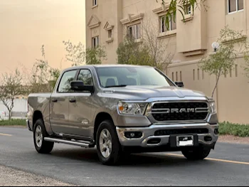 Dodge  Ram  Big Horn  2024  Automatic  0 Km  8 Cylinder  Four Wheel Drive (4WD)  Pick Up  Silver  With Warranty