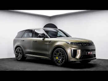 Land Rover  Range Rover  Sport  2024  Automatic  746 Km  8 Cylinder  Four Wheel Drive (4WD)  SUV  Gold  With Warranty