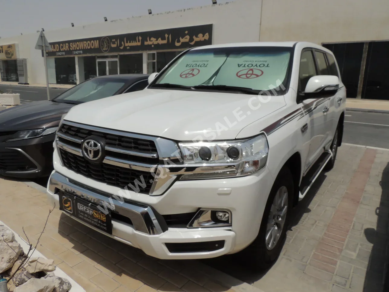 Toyota  Land Cruiser  GXR  2021  Automatic  176,000 Km  8 Cylinder  Four Wheel Drive (4WD)  SUV  White