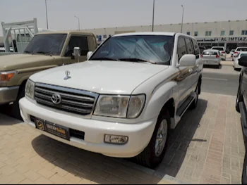 Toyota  Land Cruiser  GXR  2003  Automatic  379,000 Km  6 Cylinder  Four Wheel Drive (4WD)  SUV  White