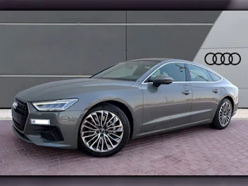 Audi  A7  3.0 T-Quattro  2022  Automatic  33,000 Km  6 Cylinder  All Wheel Drive (AWD)  Coupe / Sport  Gray  With Warranty