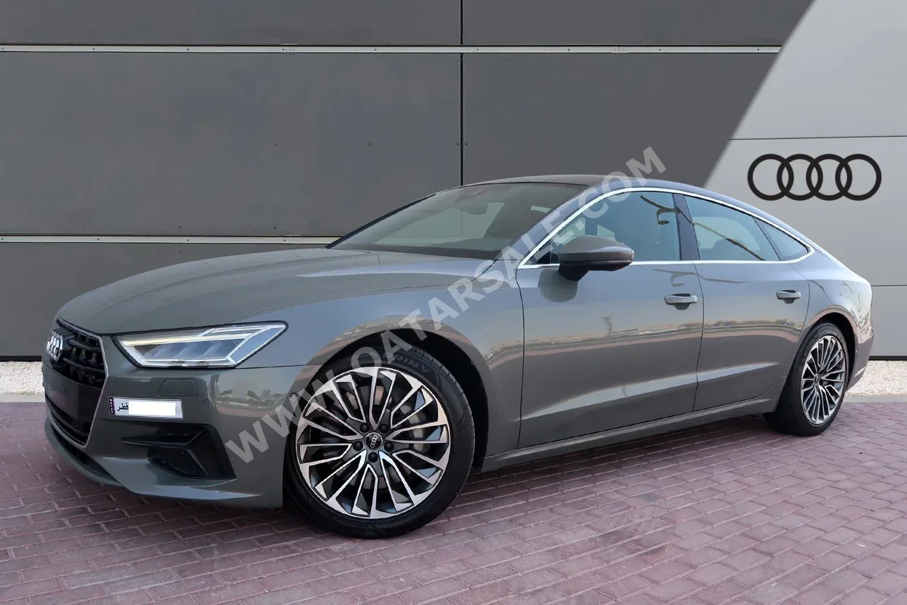 Audi  A7  3.0 T-Quattro  2022  Automatic  33,000 Km  6 Cylinder  All Wheel Drive (AWD)  Sedan  Gray  With Warranty