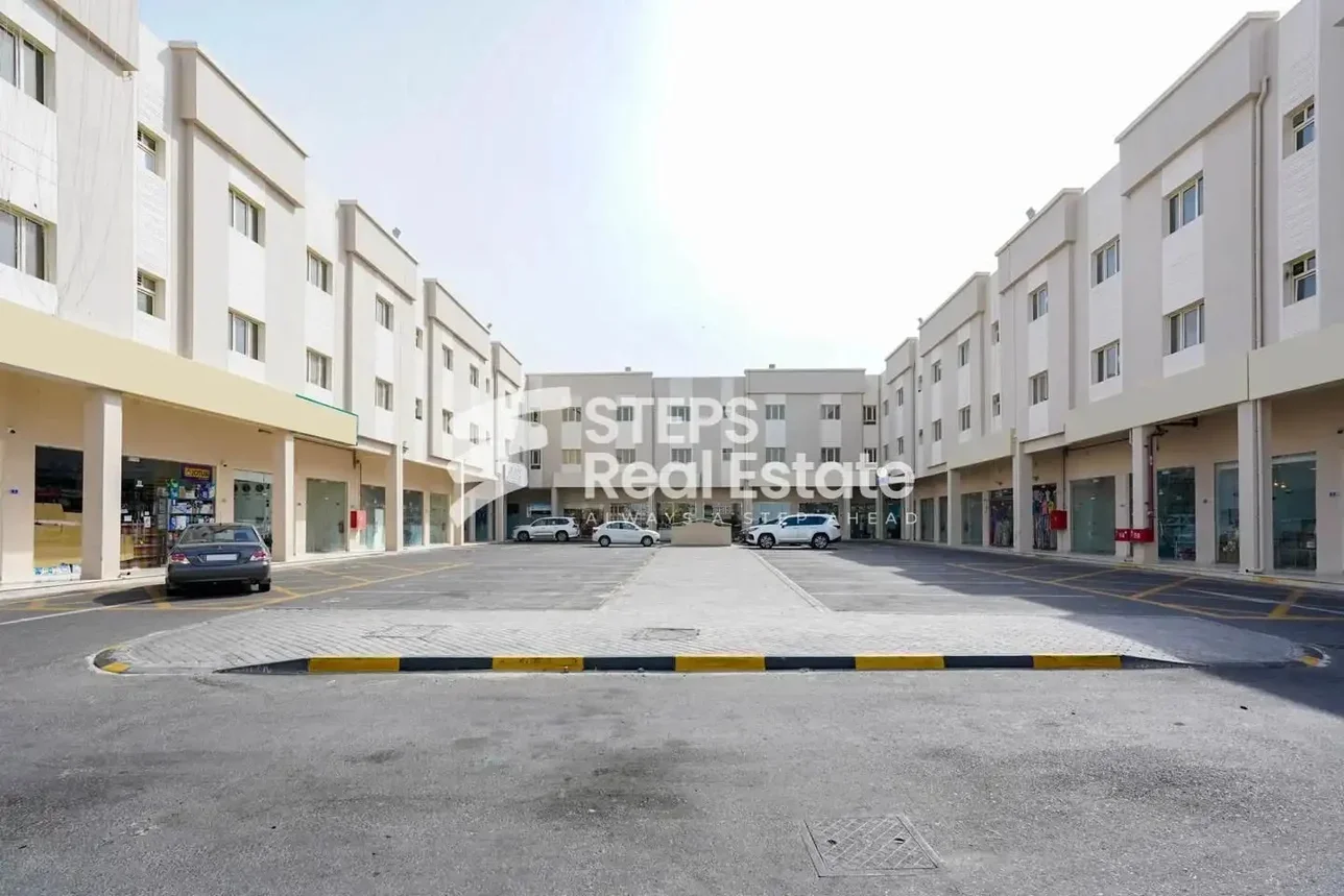 Commercial Shops - Not Furnished  - Umm Salal  For Rent  - Al Kharaitiyat