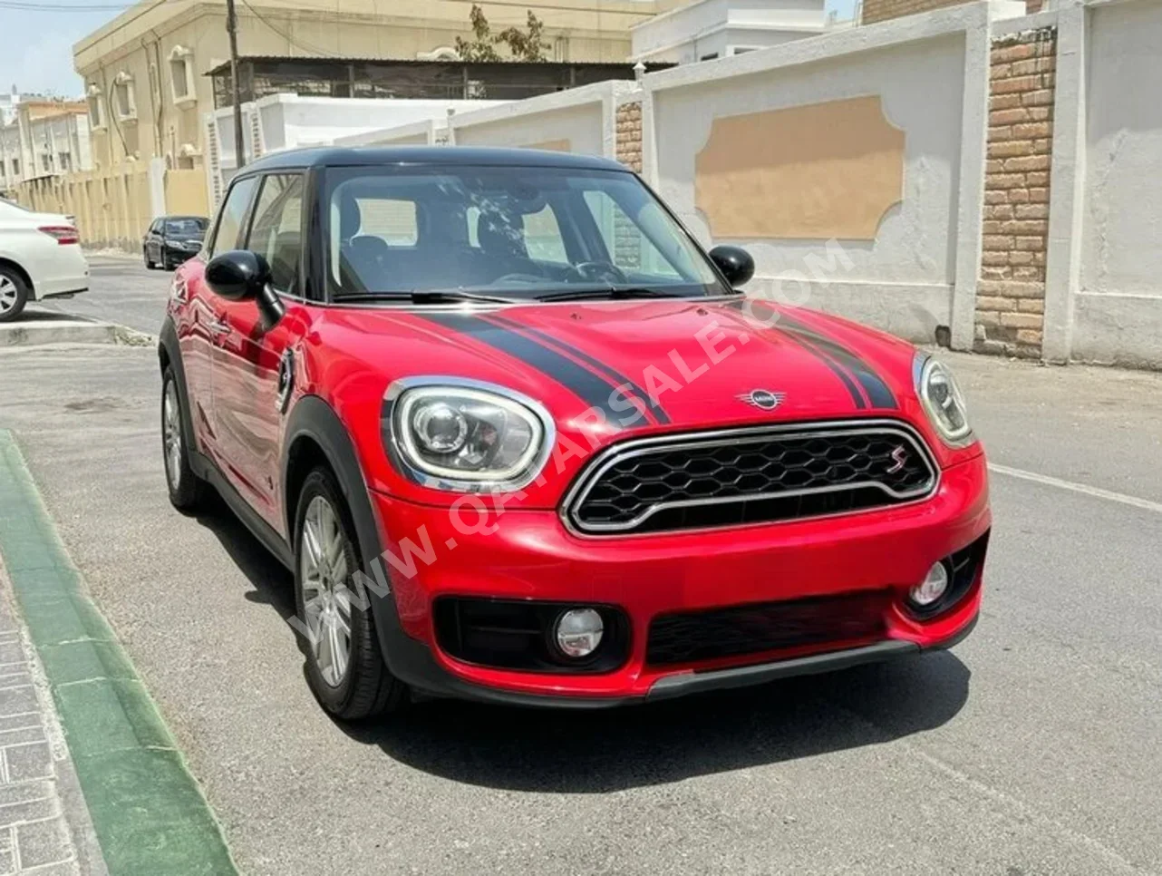 Mini  Cooper  CountryMan  S  2019  Automatic  97,000 Km  4 Cylinder  All Wheel Drive (AWD)  Hatchback  Red  With Warranty