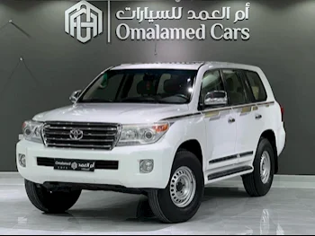 Toyota  Land Cruiser  GXR  2013  Automatic  330٬000 Km  8 Cylinder  Four Wheel Drive (4WD)  SUV  White