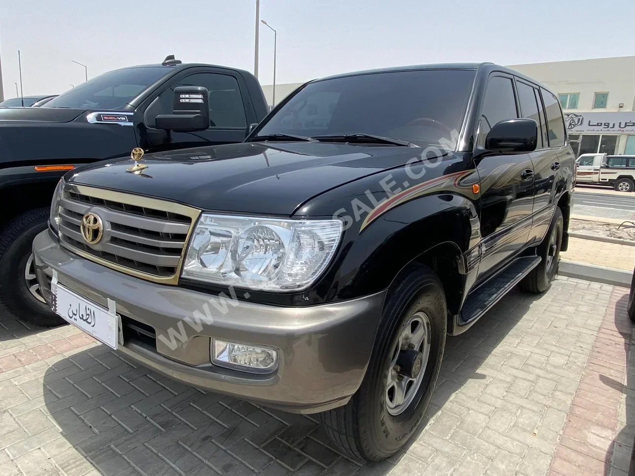 Toyota  Land Cruiser  VXR  2006  Manual  698,000 Km  8 Cylinder  Four Wheel Drive (4WD)  SUV  Black