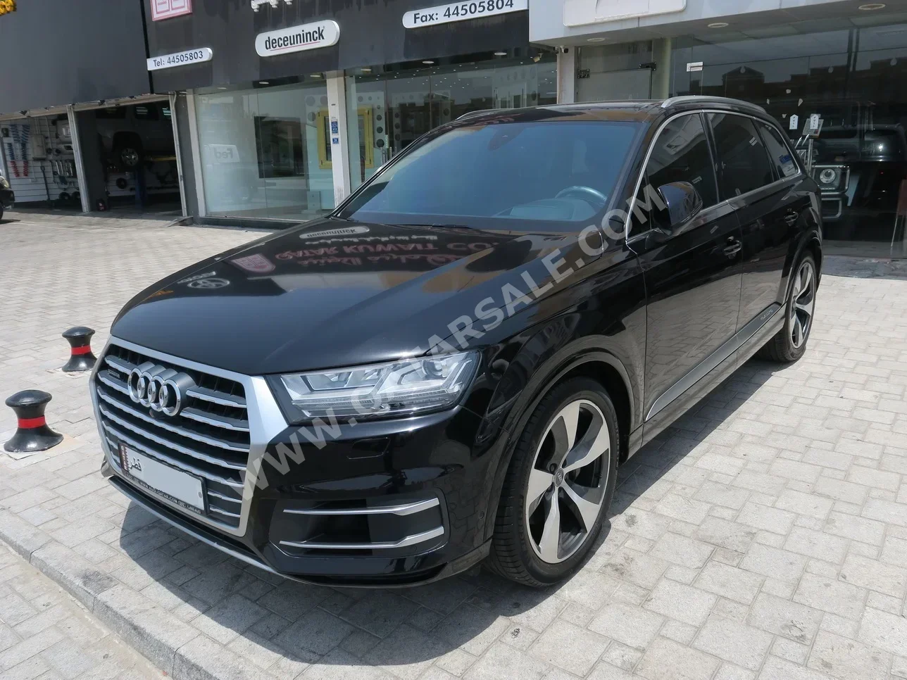  Audi  Q7  2018  Automatic  82,000 Km  6 Cylinder  All Wheel Drive (AWD)  SUV  Black  With Warranty