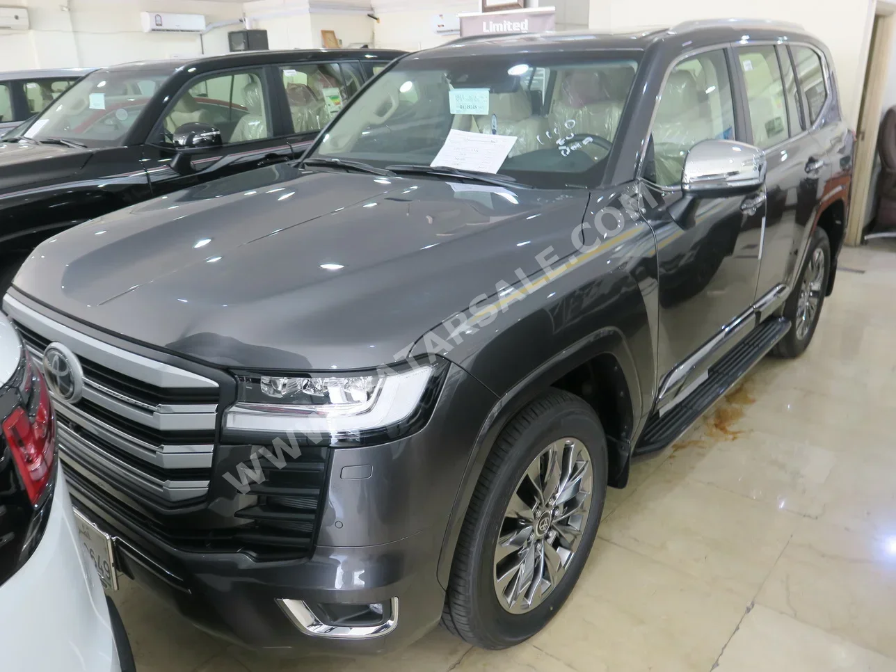  Toyota  Land Cruiser  VXR Twin Turbo  2024  Automatic  0 Km  6 Cylinder  Four Wheel Drive (4WD)  SUV  Gray  With Warranty